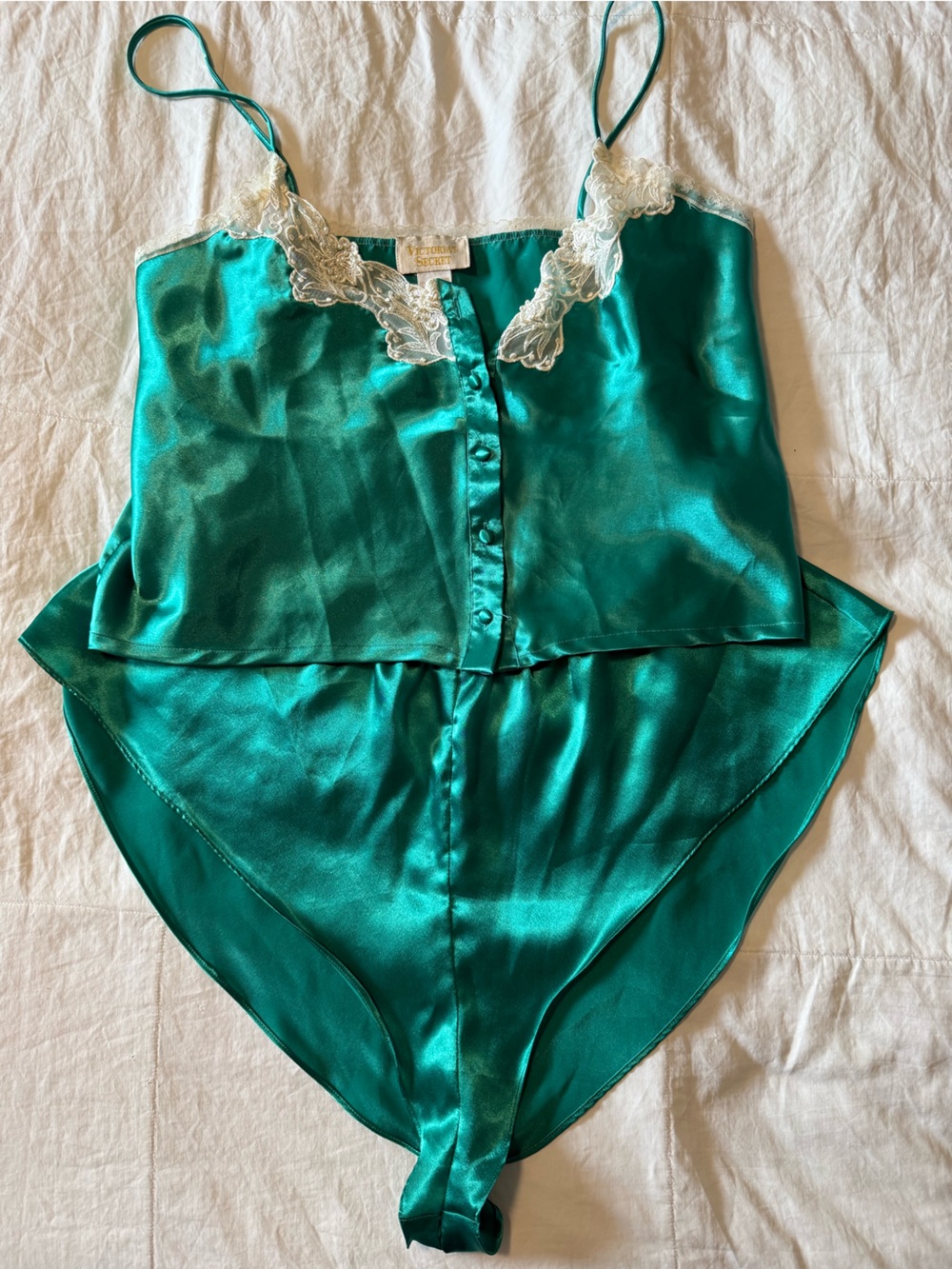 Vintage Gold Label Vibrant Green Satin Set